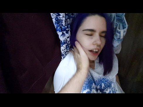 ❤️ J'ai trouvé ma soeur dans le placard et je l'ai aidée à jouir. ❤ Porno beau at fr.pornado-co.ru ️❤